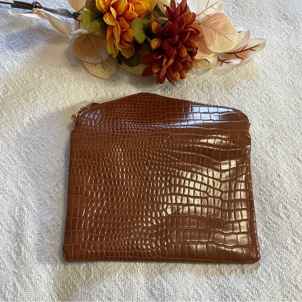Brown Faux Crocodile-Embossed‎ Clutch